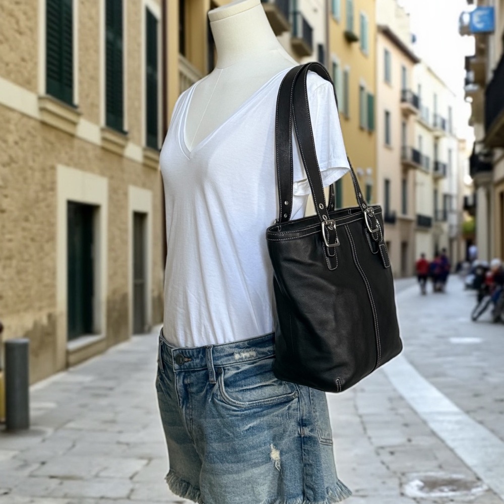 Authentic Coach Hampton Black Leather Tote Bag! - Picture 16 of 16